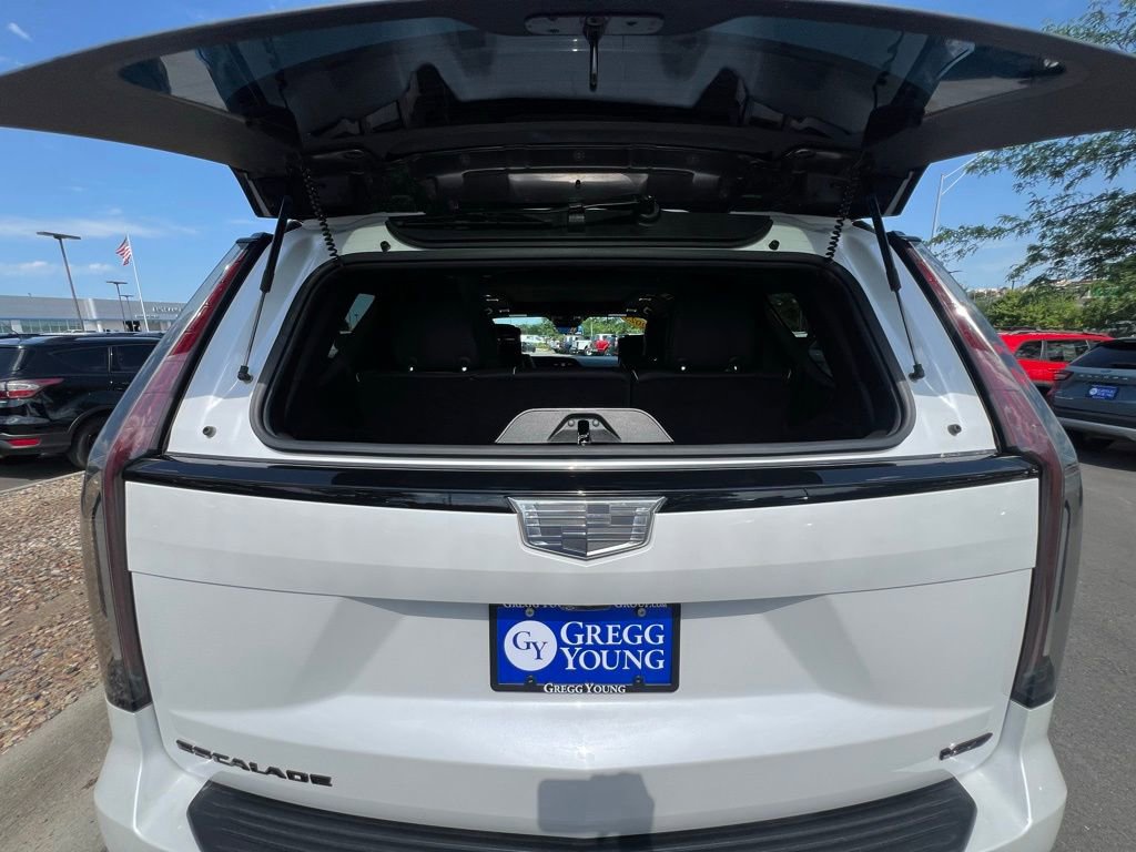 2023 Cadillac Escalade V-Series photo 26