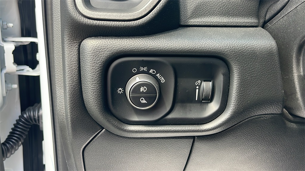2025 Ram 2500 Tradesman photo 17