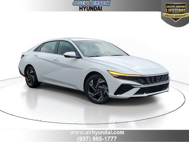 2025 Hyundai Elantra Limited's photo
