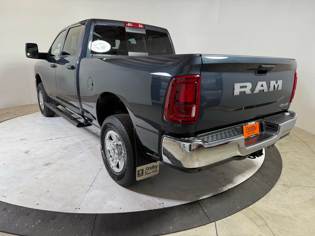 2025 Ram 2500 Tradesman photo 4