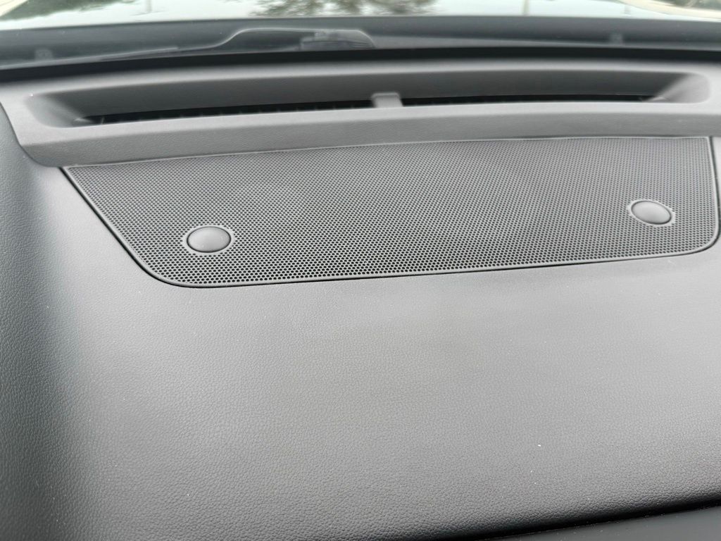 2022 Kia Sorento LX photo 11