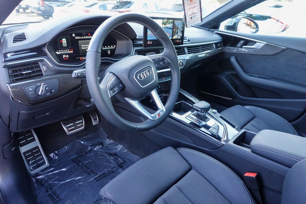 2025 Audi A5 45 S line Premium Plus photo 9