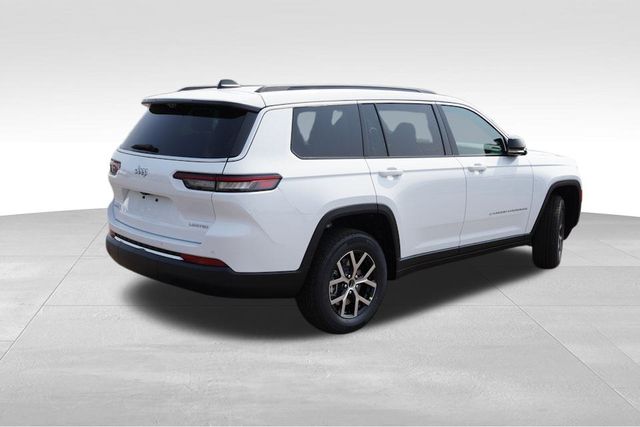 2025 Jeep Grand Cherokee Limited photo 3