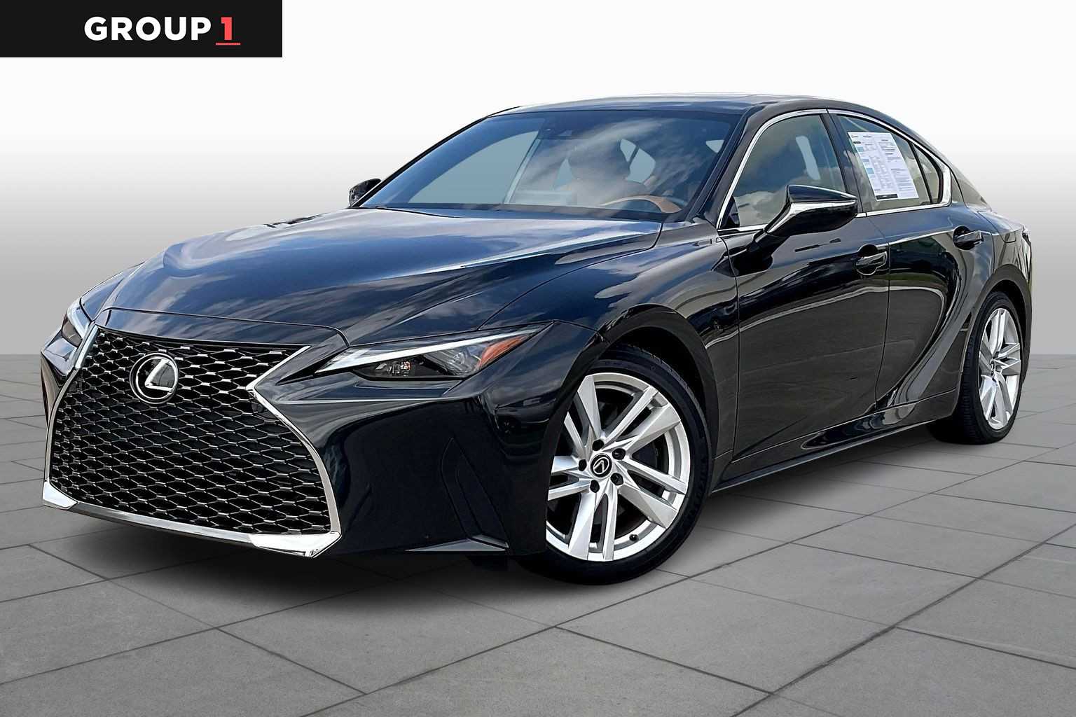 2025 Lexus IS 300's photo