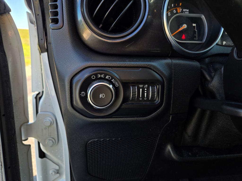 2020 Jeep Wrangler Unlimited Sport Altitude photo 11