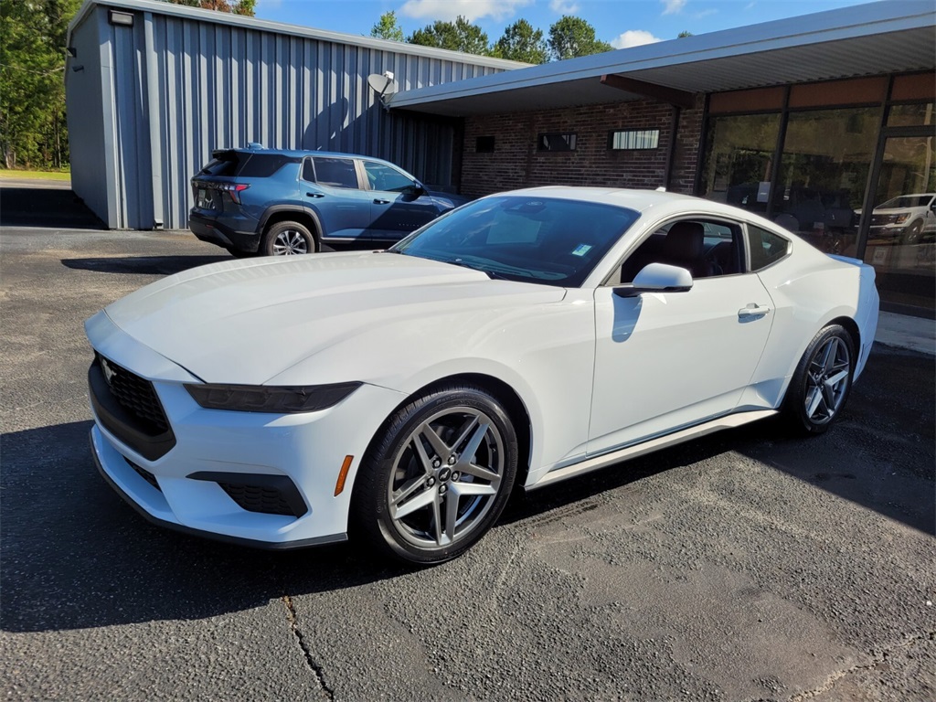 2025 Ford Mustang EcoBoost Premium photo 3