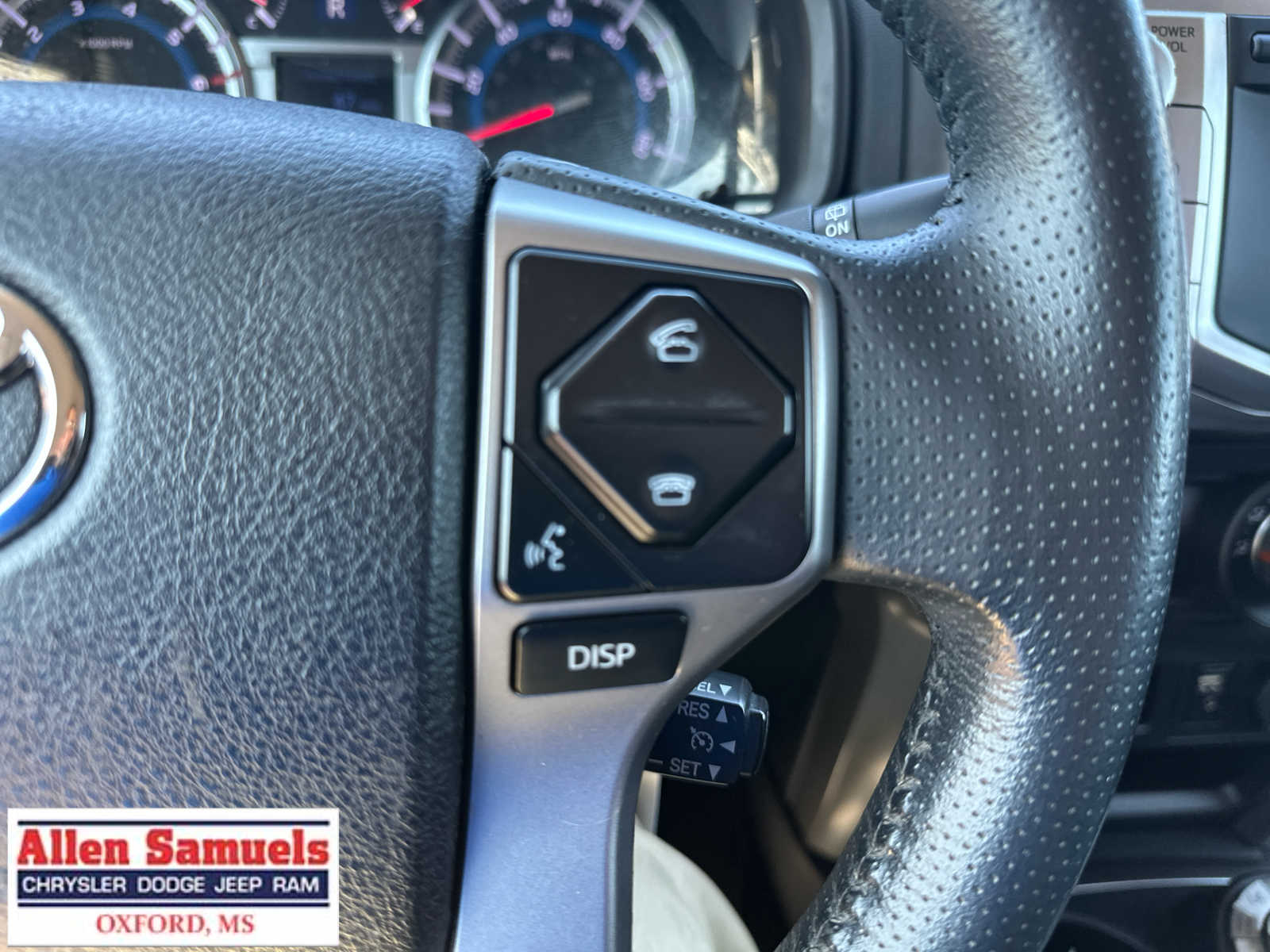 2019 Toyota 4Runner SR5 photo 27