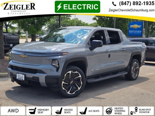2026 Chevrolet Silverado EV LT's photo