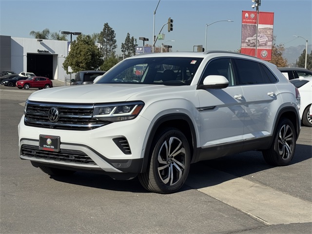 2020 Volkswagen Atlas Cross Sport V6 SEL Premium photo 3