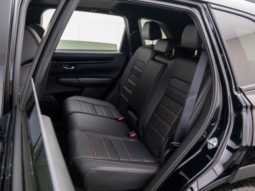2026 Honda CR-V Hybrid Sport-L photo 13