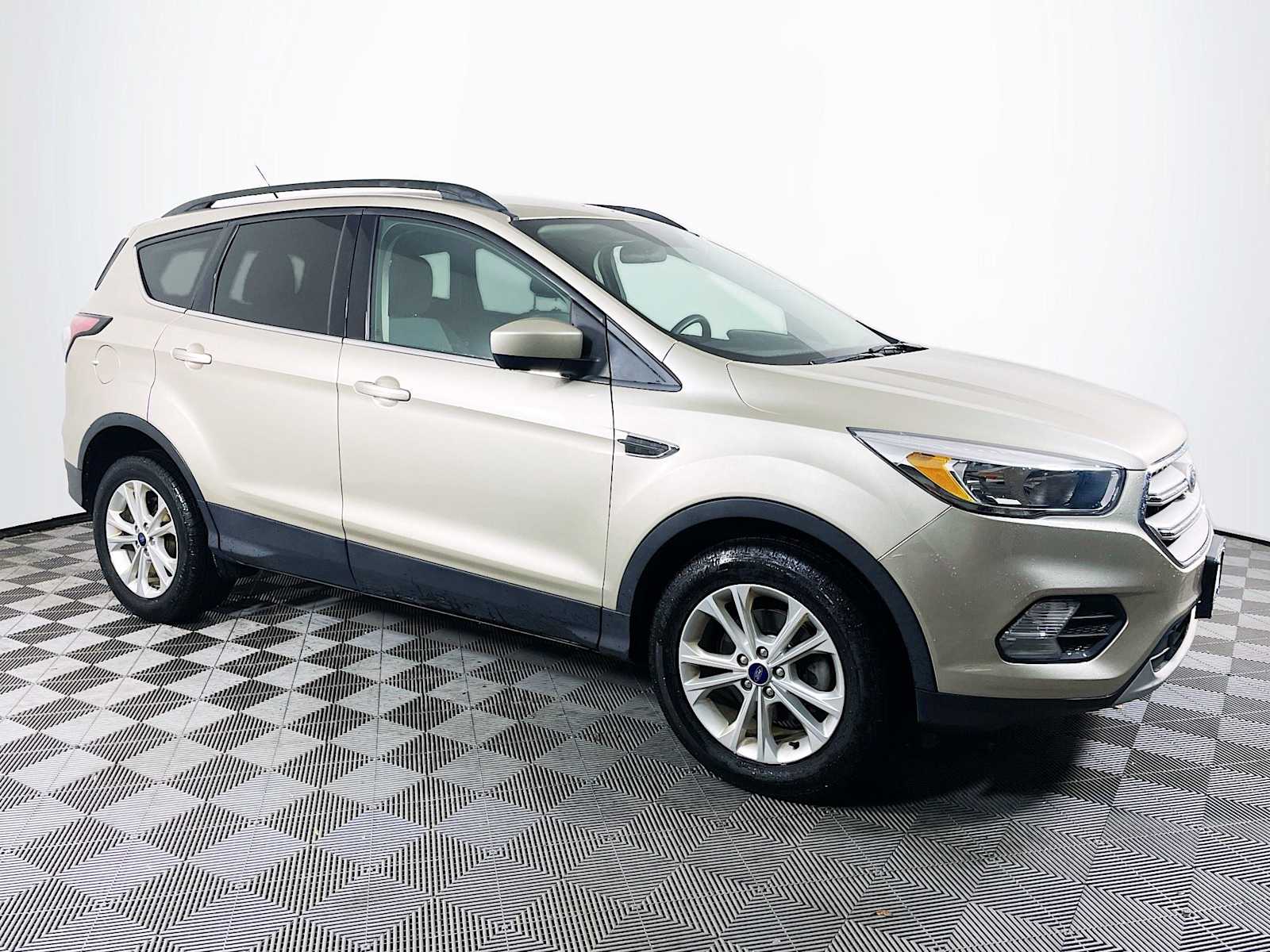 2018 Ford Escape SE photo 3