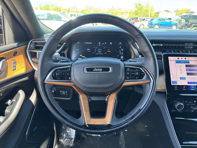 2023 Jeep Cherokee photo 19