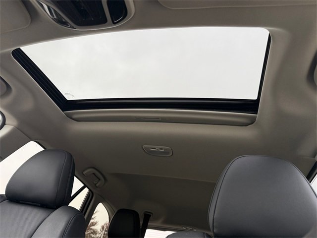 2025 Subaru Outback Touring photo 3