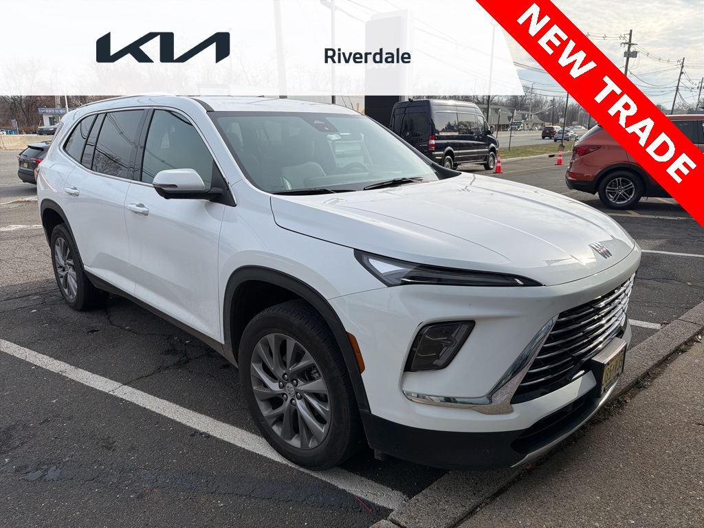 2025 Buick Enclave Preferred's photo