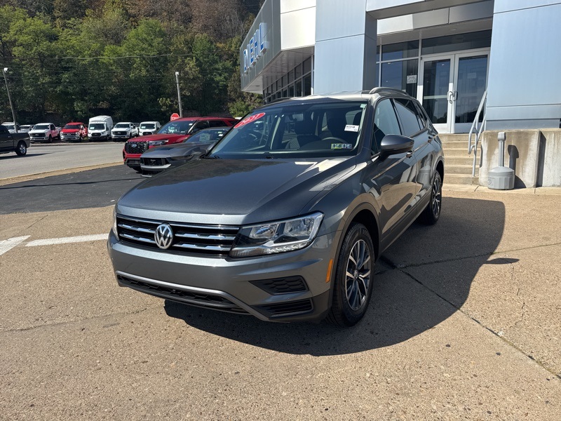 2021 Volkswagen Tiguan S photo 2