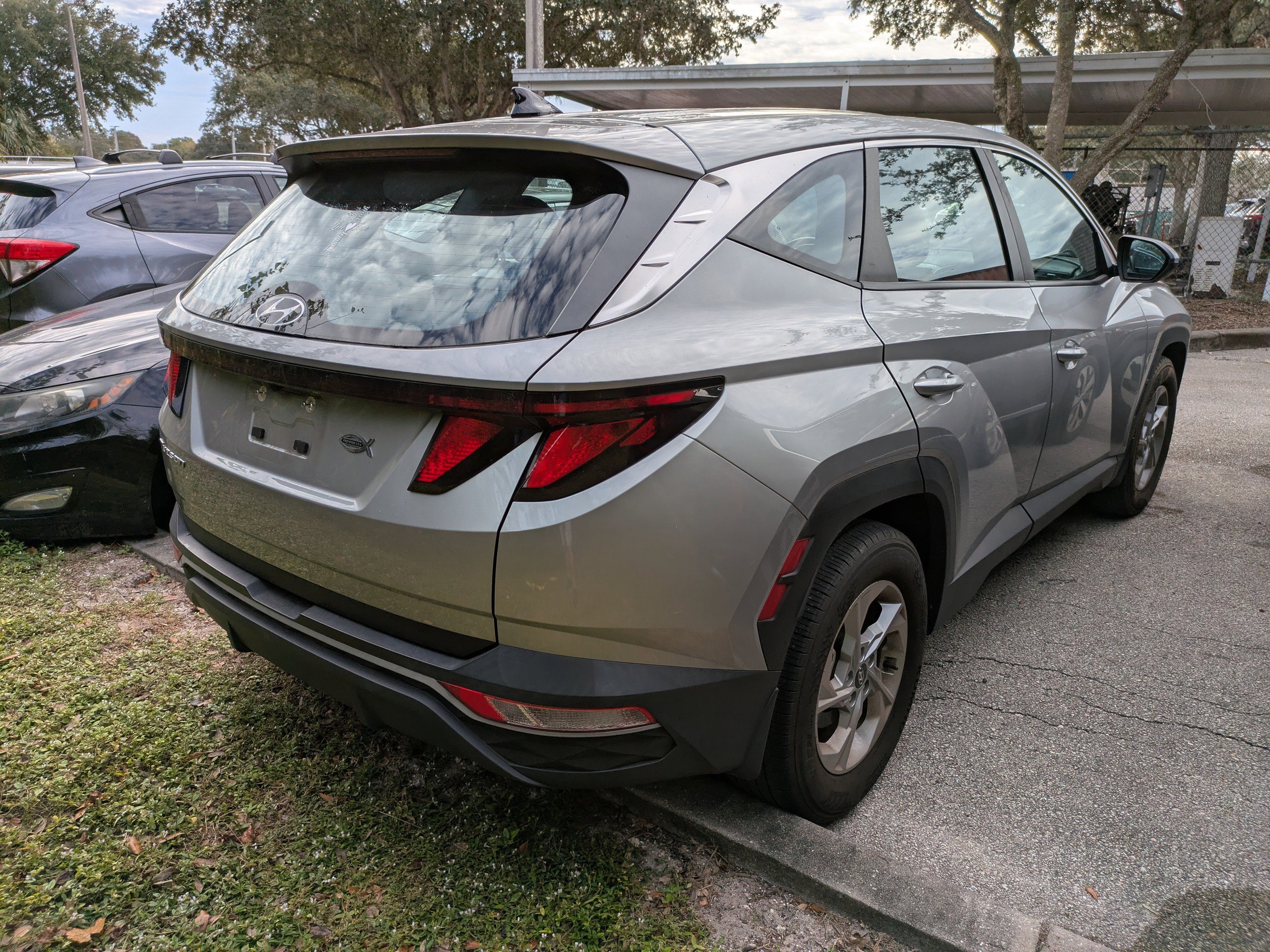 2024 Hyundai Tucson SE photo 2