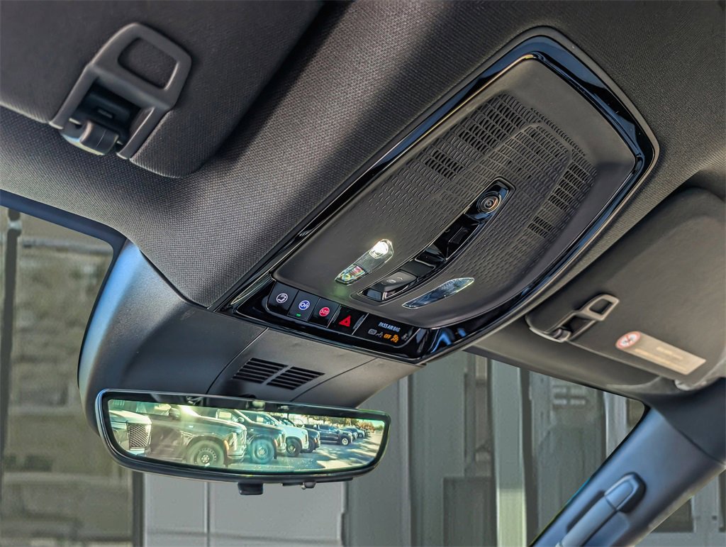 2026 Cadillac Lyriq Luxury photo 28