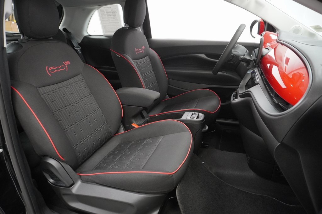 2024 Fiat 500e Red photo 30