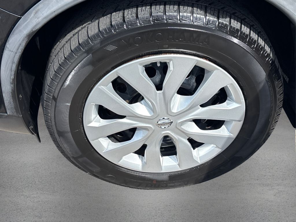 2016 Nissan Rogue S photo 12