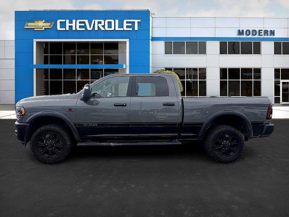 2024 Ram 2500 photo 2