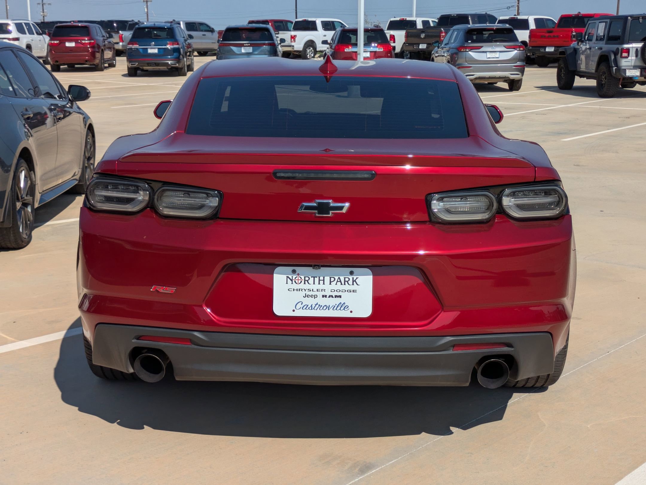 2023 Chevrolet Camaro 1LT photo 4