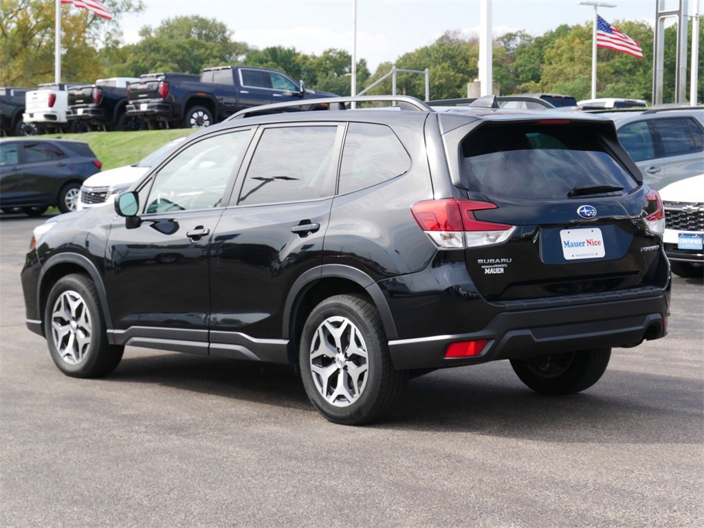 2020 Subaru Forester Premium Base photo 3