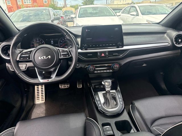 2022 Kia Forte GT-Line photo 13