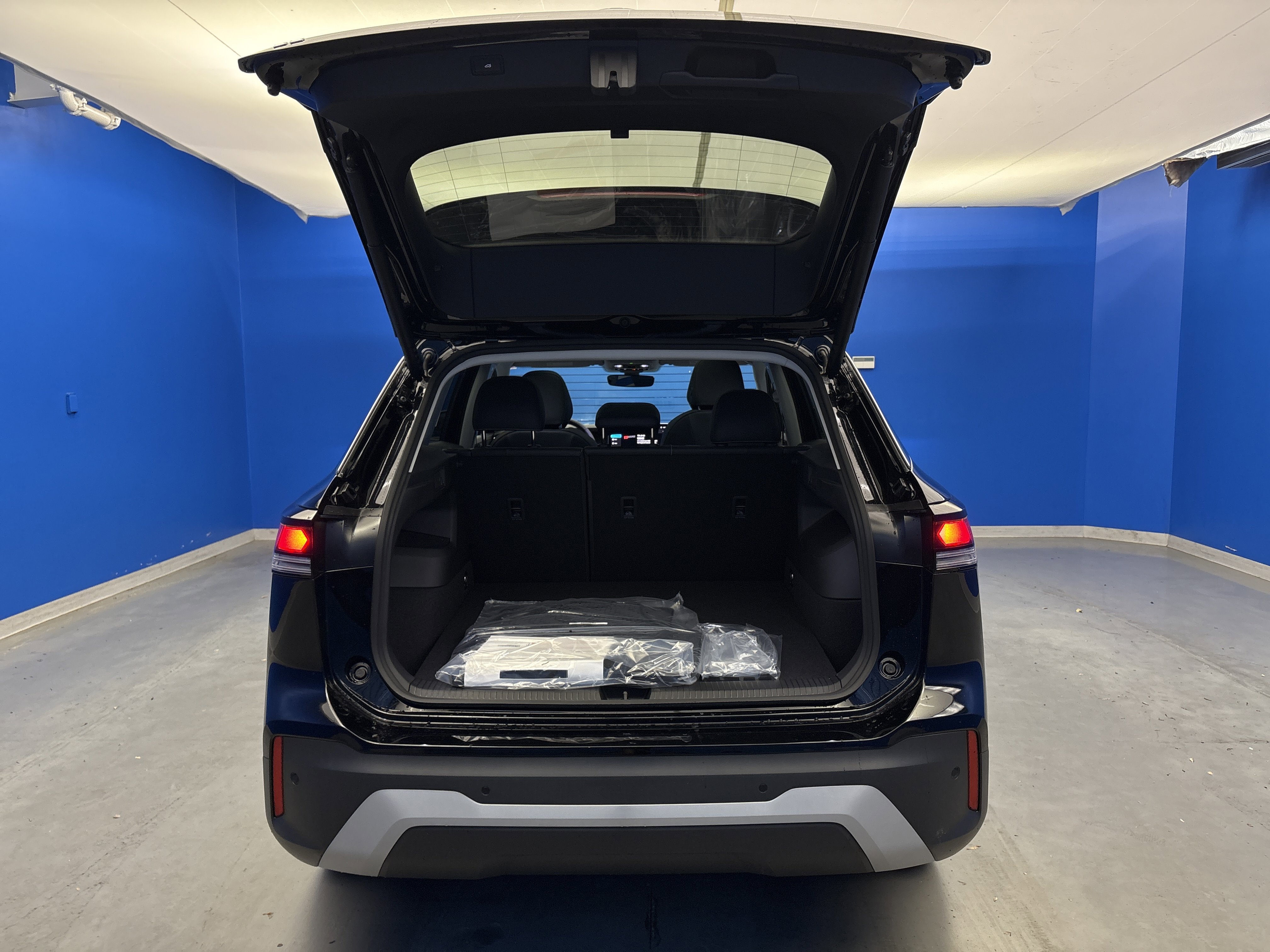 2025 Volkswagen Tiguan SE photo 13