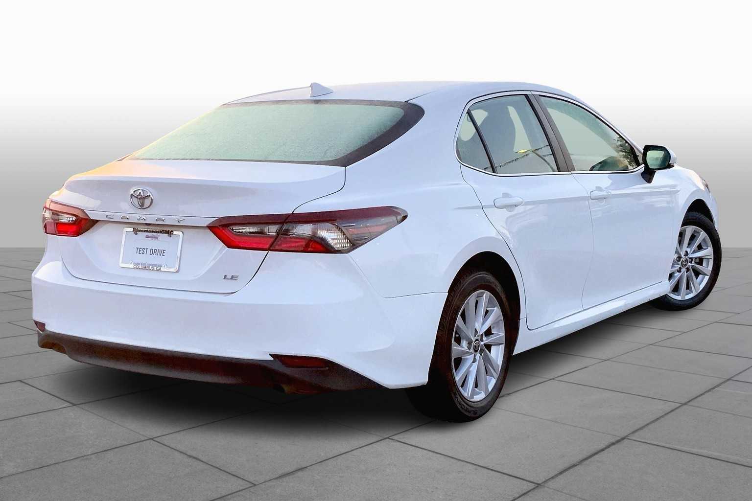 2023 Toyota Camry LE photo 22