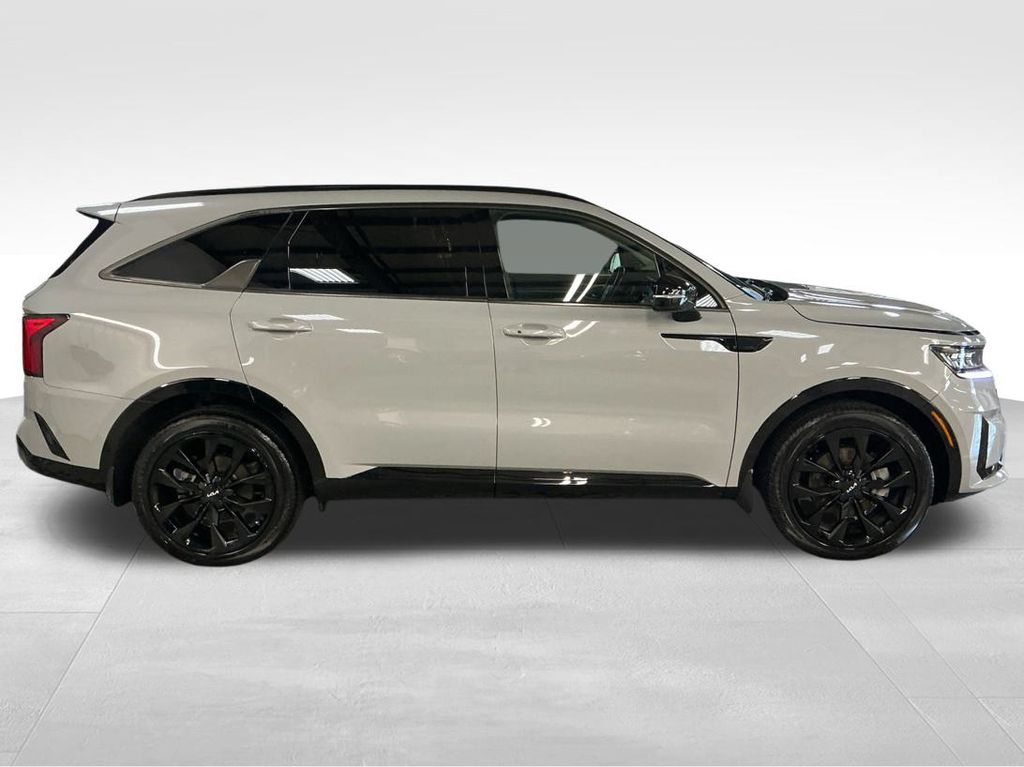 2023 Kia Sorento SX photo 4
