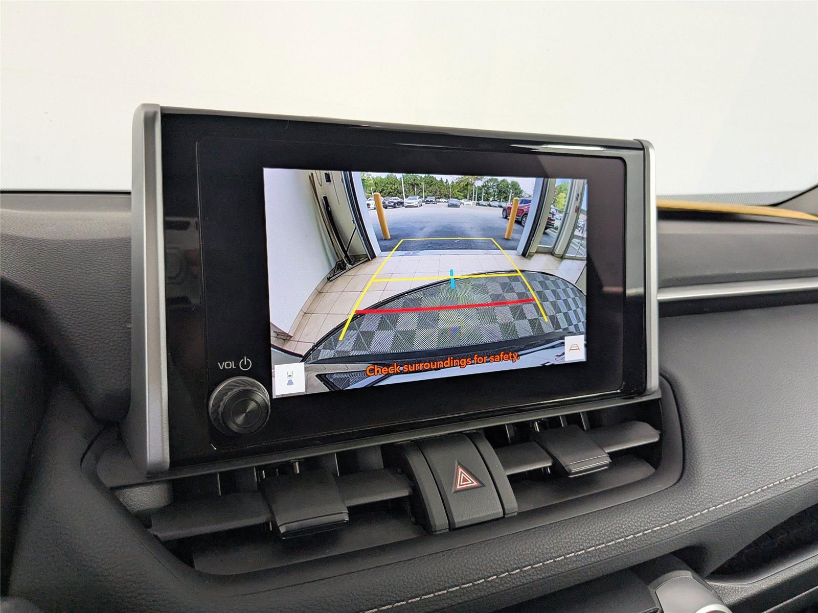2024 Toyota RAV4 Hybrid XLE photo 15