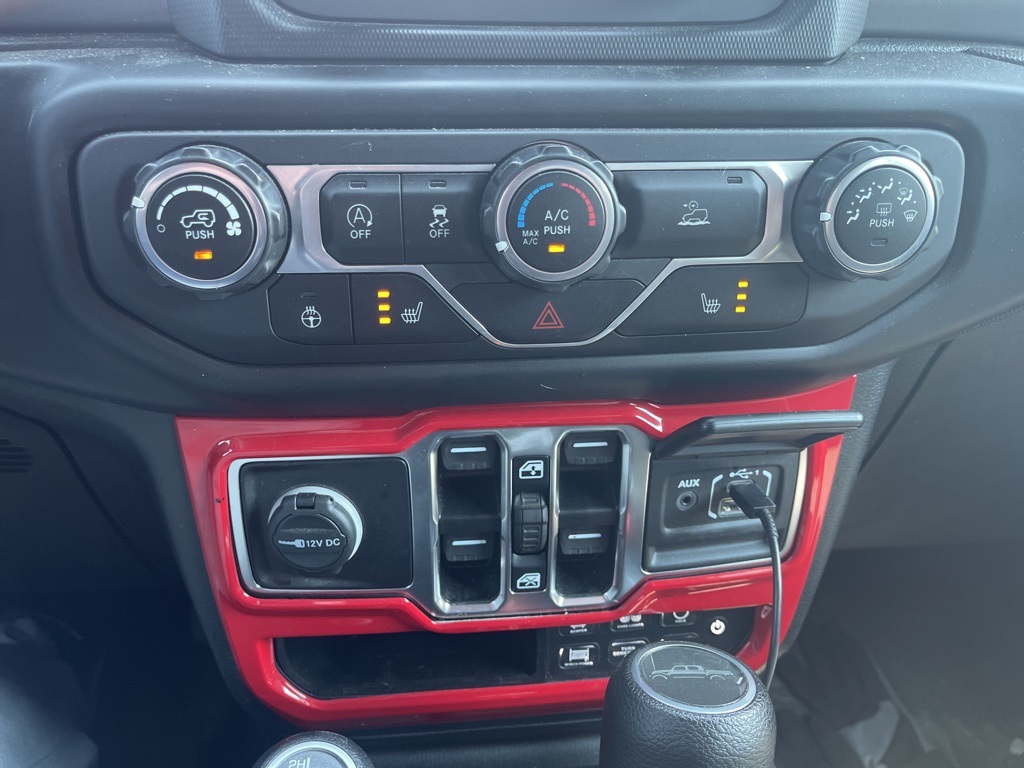 2021 Jeep Gladiator Willys photo 6