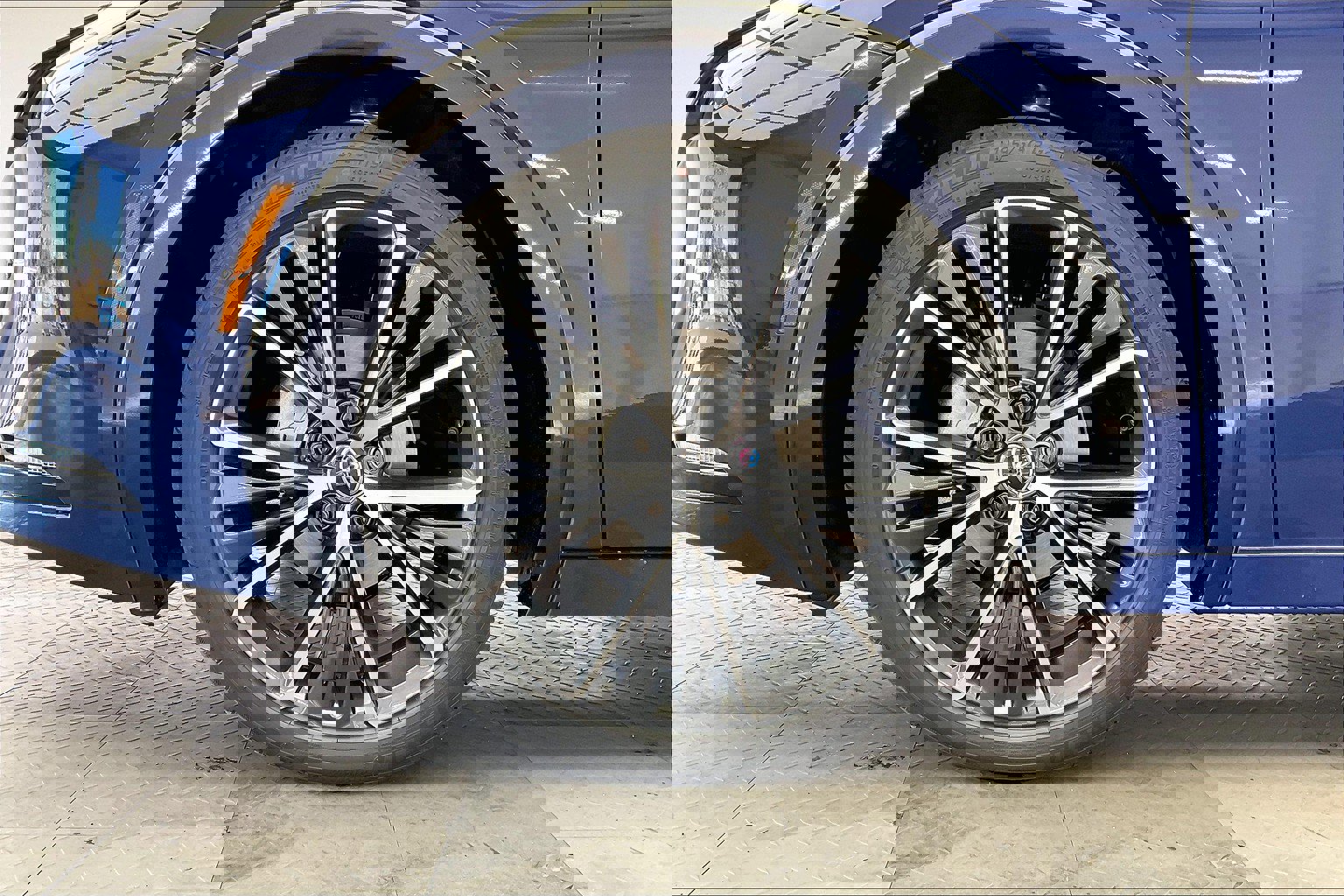 2025 Toyota Prius XLE photo 13