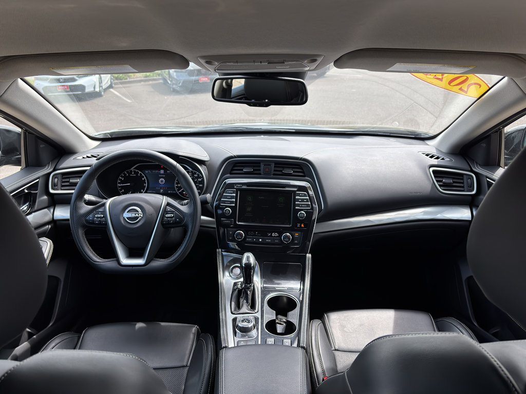 2023 Nissan Maxima SV photo 14