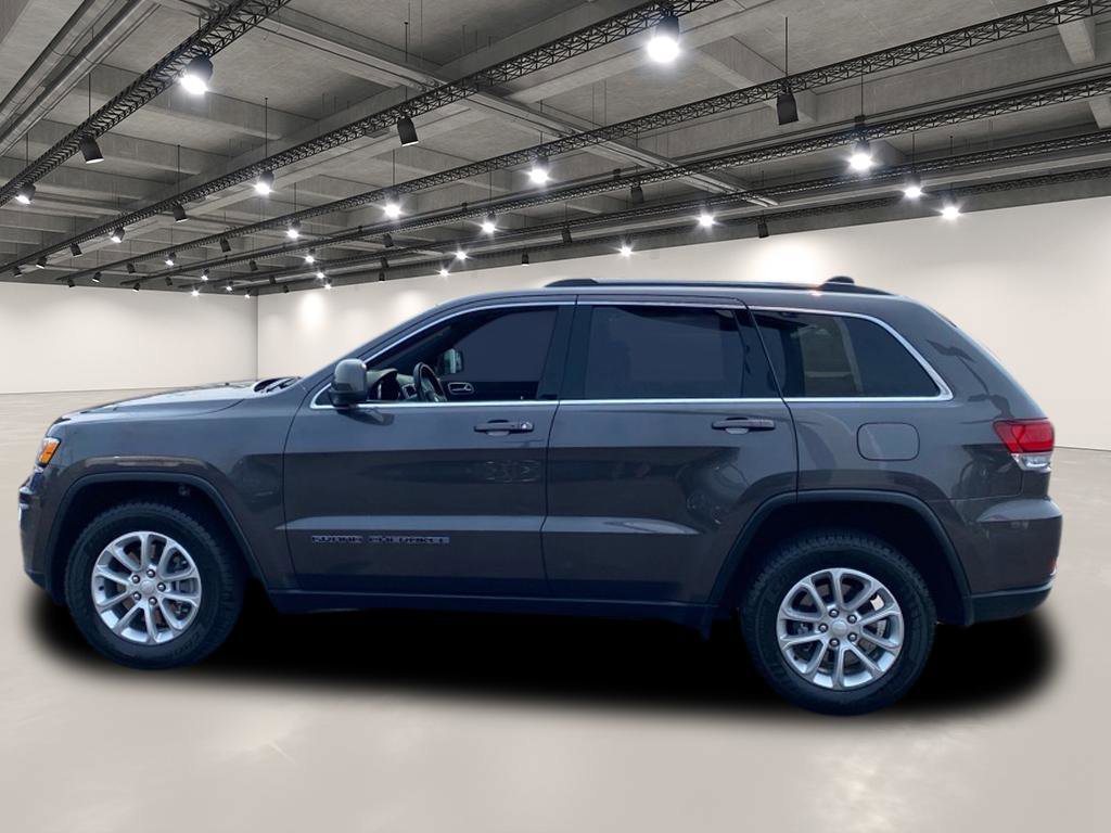 2021 Jeep Grand Cherokee Laredo E photo 2
