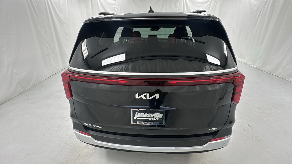 2026 Kia Carnival EX photo 3