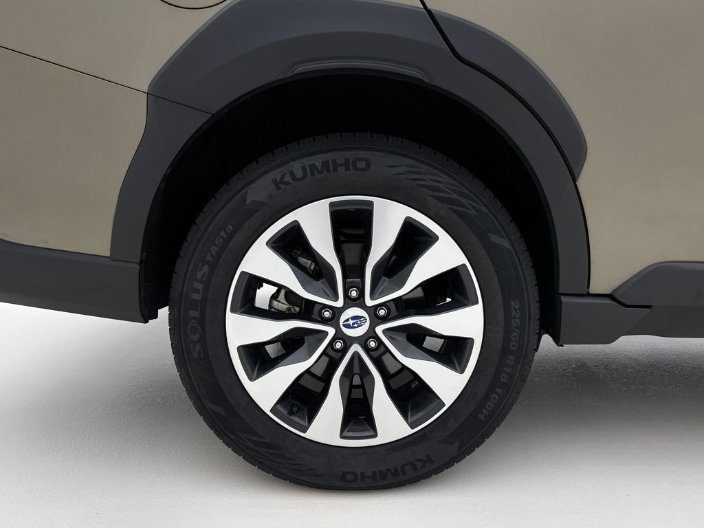 2024 Subaru Outback Touring photo 31