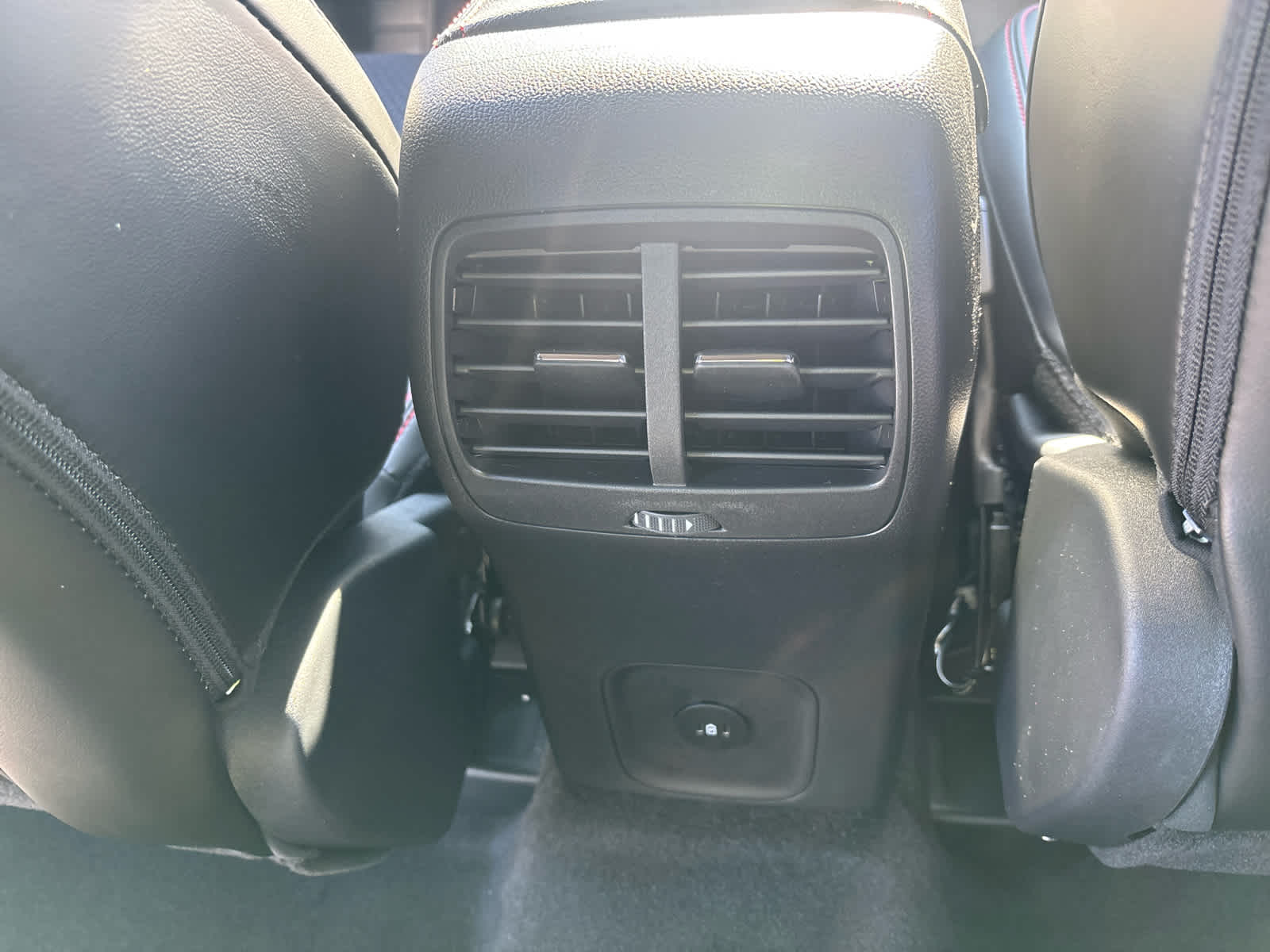 2025 Ford Escape ST-Line photo 13
