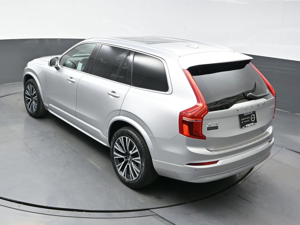 2022 Volvo XC90 T6 Momentum photo 27