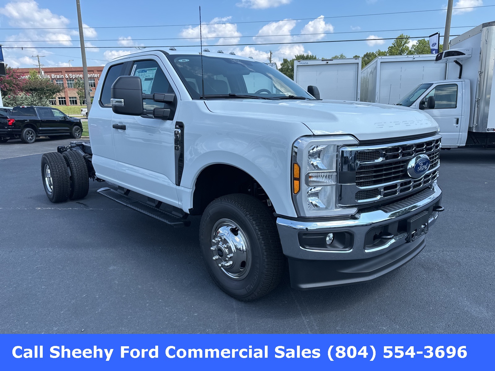 2025 Ford F-350 photo 3