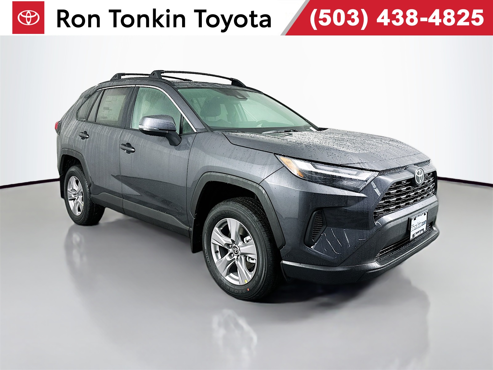 2025 Toyota RAV4 XLE's photo