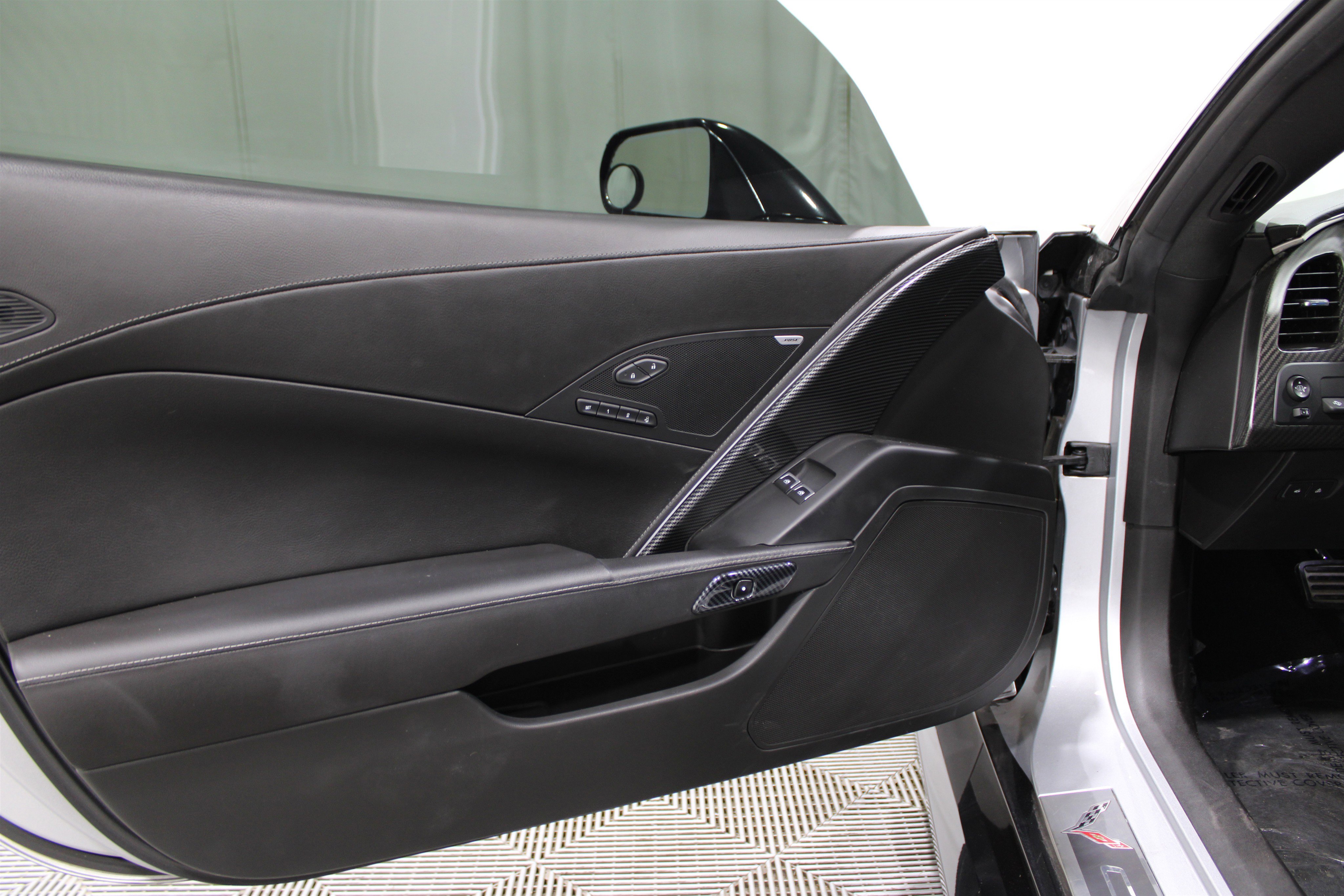 2017 Chevrolet Corvette Grand Sport 2LT photo 4