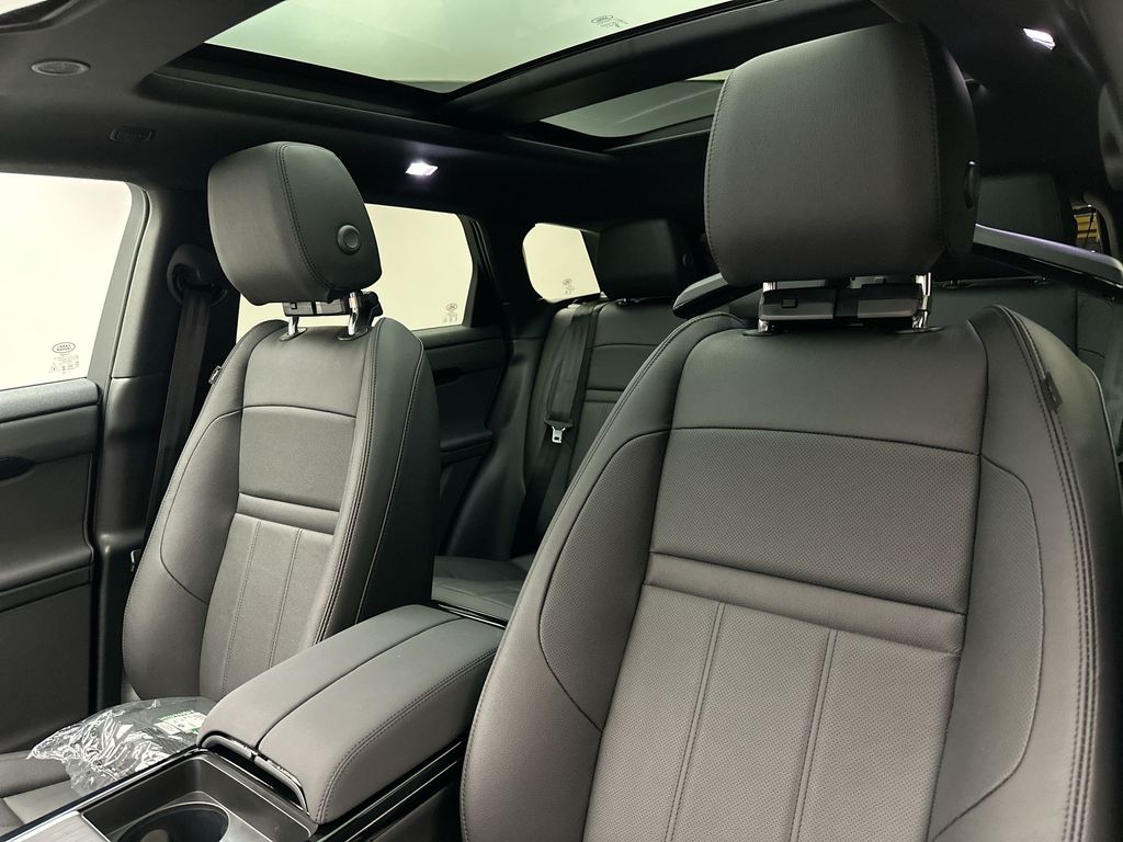 2026 Land Rover Range Rover Evoque S photo 9