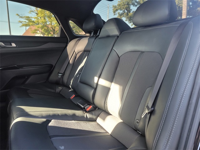 2022 Kia K5 GT-Line photo 14