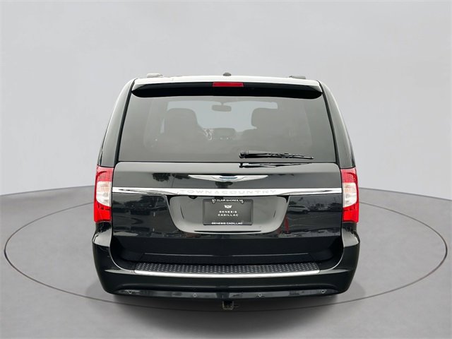 2014 Chrysler Town & Country photo 6