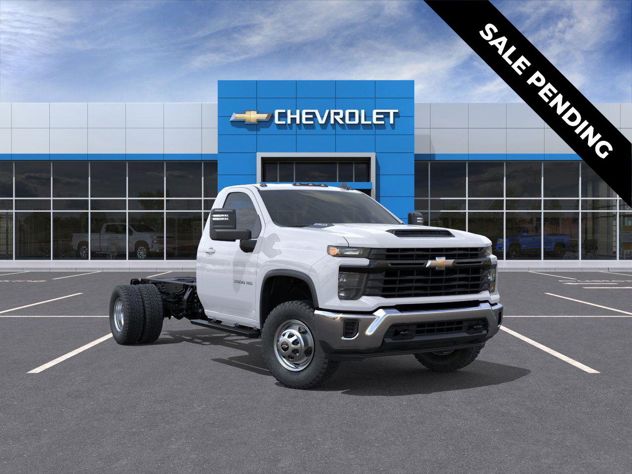 2025 Chevrolet Silverado 3500HD Work Truck's photo