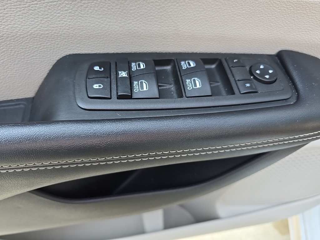 2022 Chrysler Pacifica Limited photo 42