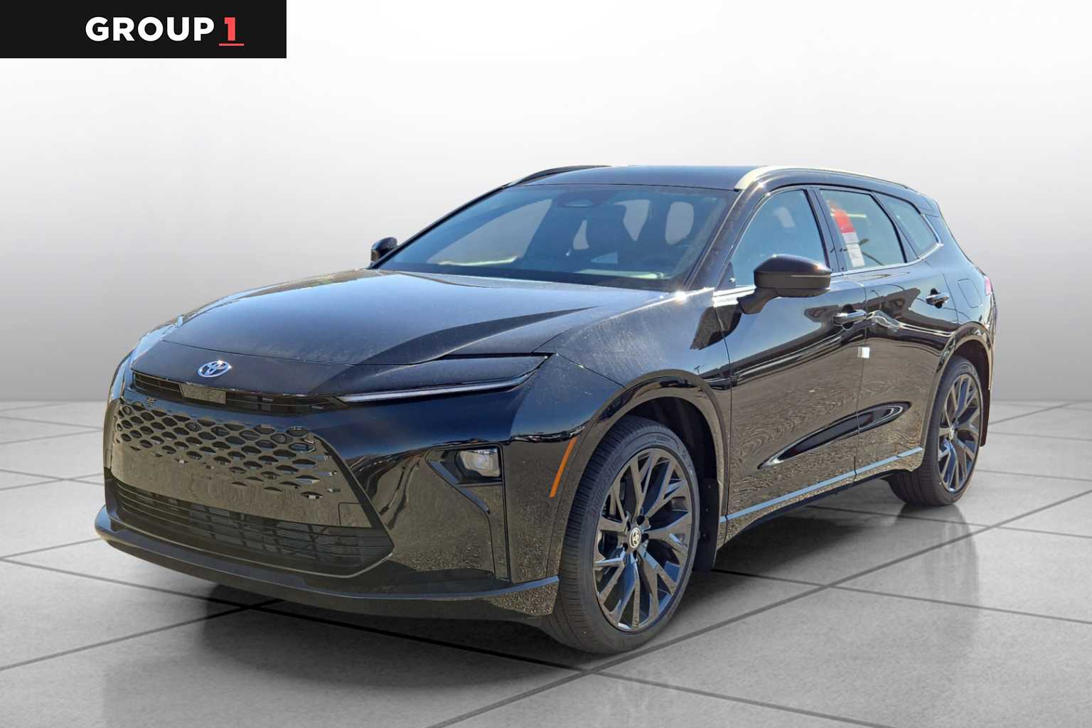 2025 Toyota Crown Signia Limited's photo