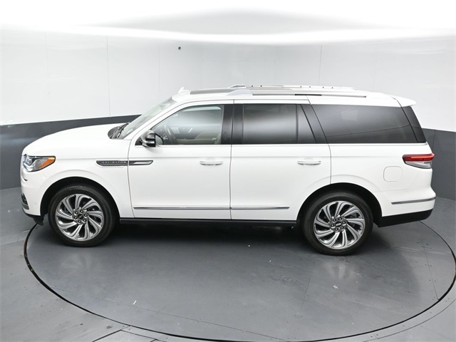 2023 LINCOLN NAVIGATOR - Image 48