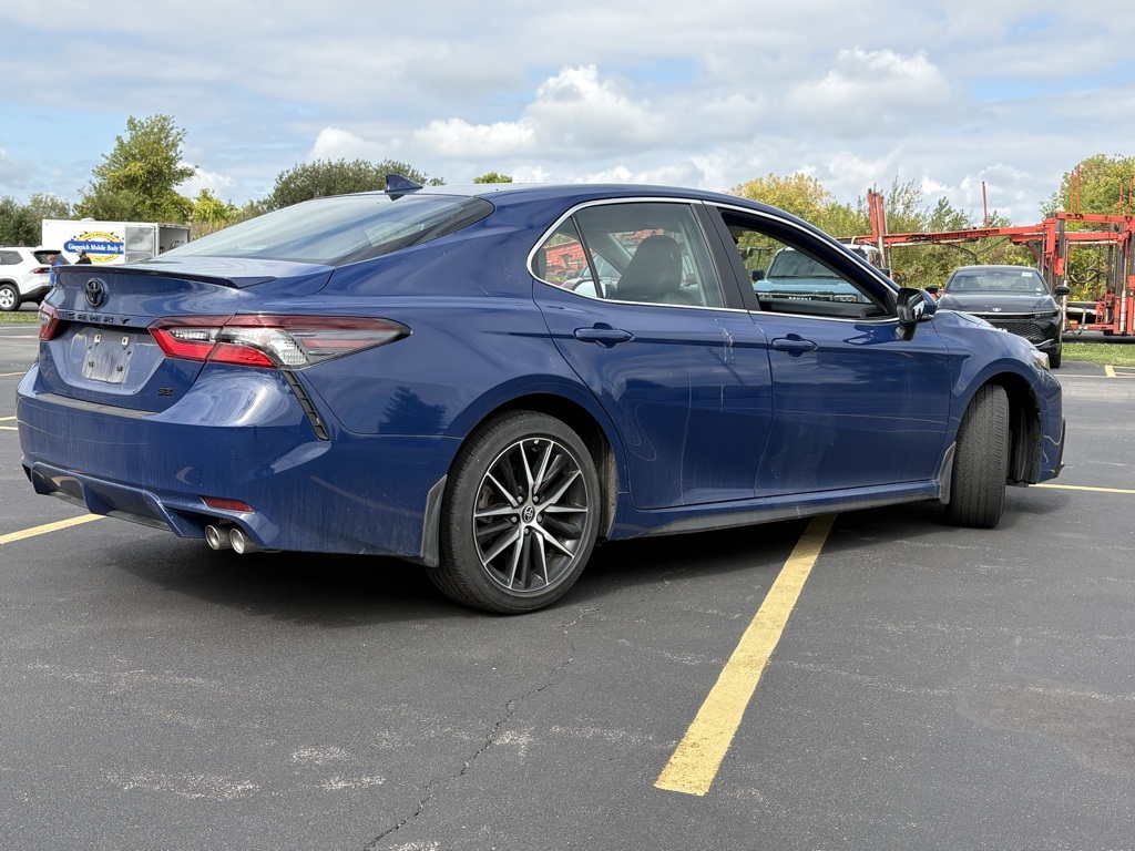 2024 Toyota Camry SE photo 7